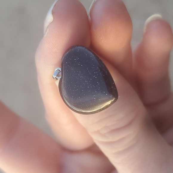 New Blue Sunstone Sandstone Heart Shaped Pendant. - Picture 11 of 16